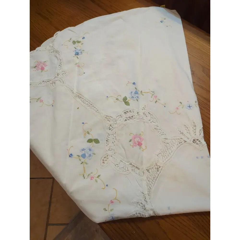 Vintage Hand-Embroidered & Cutwork Lace White Oval Tablecloth - Pastel Florals